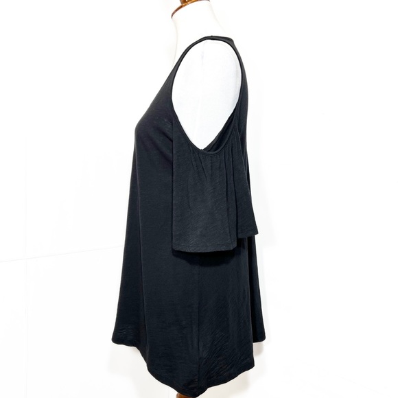 Anthropologie Black Cold Shoulder Relaxed Fit Pullover Short Sleeve Slub Tee - Picture 5 of 8